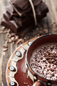 可可和巧克力桌子杯子拿铁牛奶饮料静物美食食物厨房咖啡图片