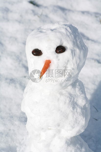 雪人季节性冬景乐趣时间男人蓝色季节白色太阳童年图片