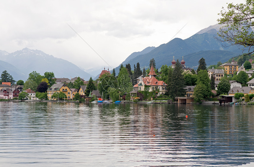 奥地利阿尔卑斯山夏季湖视图图片