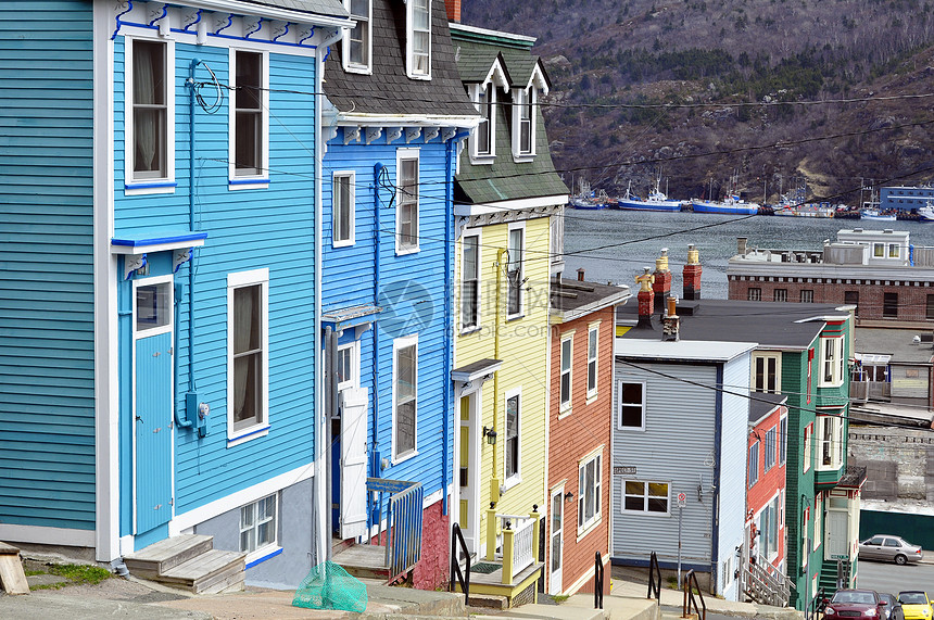 纽芬兰的圣约翰港口财产倾斜街道房屋码头住宅图片