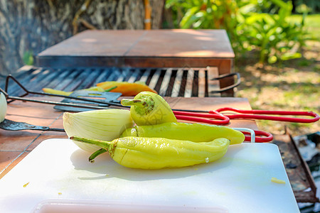 辣椒和洋葱绿色市场橙色胡椒黄色美食烹饪蔬菜午餐厨房图片