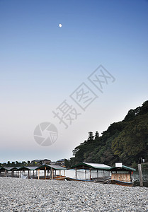 日本京都亚林山Katsura河上的船图片
