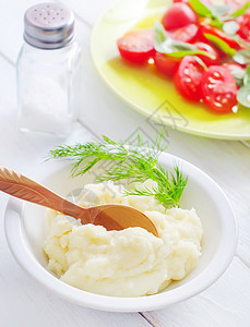 白碗里的土豆泥托盘食物材料土豆牛奶盘子黄油状物淀粉午餐图片