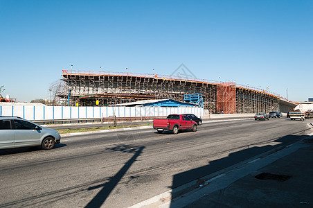 建筑工程受到破坏工程城市柱子车道工作天空安装运输商业蓝色图片