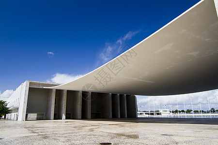 古水泥建筑结构图纪念碑多云城市游客天空曲线白色路面吸引力鹅卵石图片