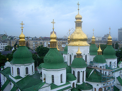 乌克兰基辅圣索菲亚大教堂的绿金圆顶图片