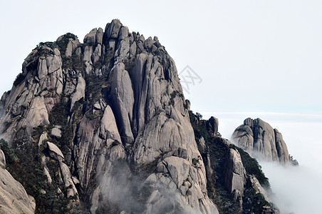 岩石山的景观风景天气薄雾国家全景季节天空旅行岩石公园图片