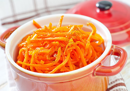 胡萝卜产品叉子食物饮食营养玻璃维生素桌子沙拉蔬菜图片