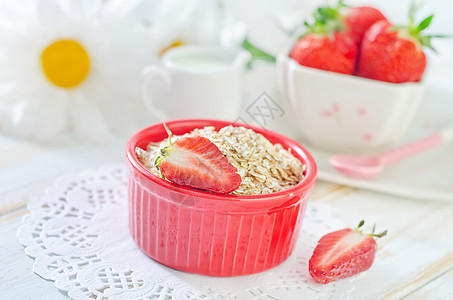 草莓水果浆果饮料小麦甜点美食粮食食物蔬菜勺子图片