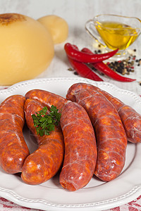 拉法意大利香肠红色营养猪肉牛肉午餐食物辣椒热量图片