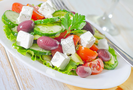 希腊沙拉草本植物胡椒美食起动机烹饪洋葱小吃黄瓜蔬菜香料图片