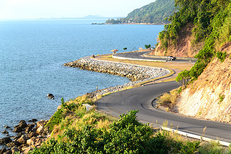 沿海岸沿线的公路图片