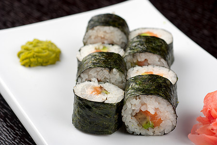 北海道maki盘子文化用餐食物海鲜美食鱼片寿司螃蟹蔬菜图片