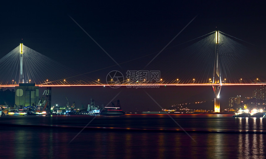 香港桥的夜幕现场公司黑色旅游反射天际商业建筑电缆城市天空图片
