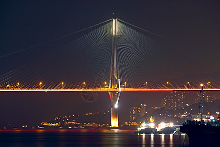 香港桥的夜幕现场游客反射黑色连接器地标旅行金融金属城市海岸图片