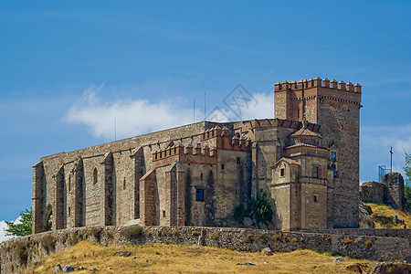 城堡  阿勒塞纳堡垒顶峰岩石石头避难所围墙图片