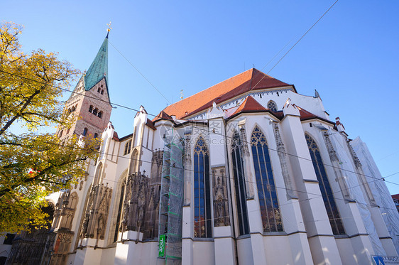 德国奥格斯堡教会文化遗产旅游尖塔街道蓝天天空游客建筑尖顶图片