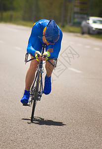 赛车骑自行车运动员图片