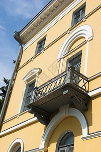 阳台建筑学旅行风格历史性窗户玻璃吸引力历史金子观光背景图片