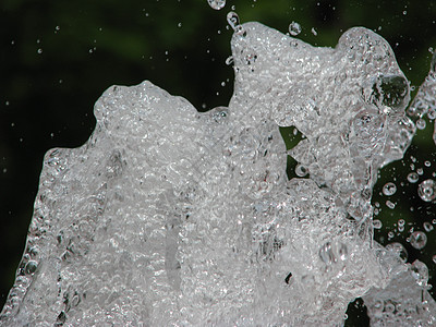 泉水喷泉井口溪流白色倾盆大雨自来水厂喷射灯泡流动草稿图片