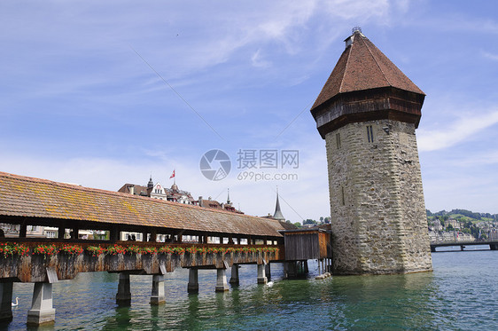 瑞士卢塞恩教堂大桥历史古迹教堂蓝天游轮都市天空旅行旅游文化遗产图片
