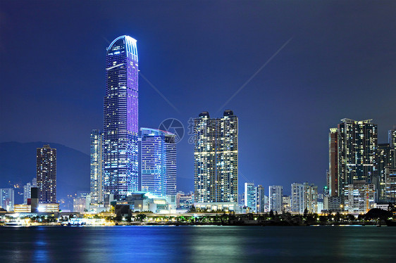 周湾晚上在香港场景旅行商业城市建筑经济天际办公室港口景观图片