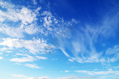 蓝蓝天空晴天多云天堂季节白色天气季节性射线太阳全球图片