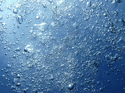 气泡背景水滴运动宏观呼吸海洋气体液体墙纸潜水蓝色背景图片