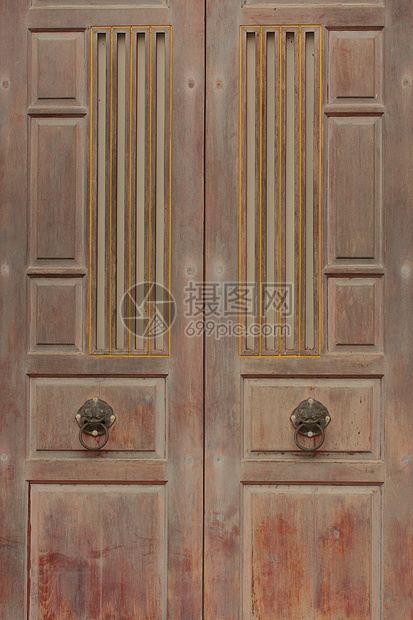 中国旧门戒指金子房子狮子古董寺庙木头建筑学圆圈金属图片