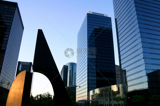 布鲁塞尔市中心建筑物天际城市对角线银行建筑学摩天大楼办公室财产金融图片