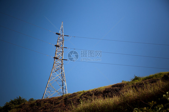 电讯塔大楼中心阴影通讯网络探测技术穹顶爬坡盘子发射机图片