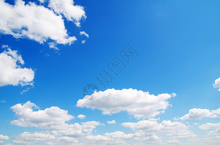 蓝蓝天空季节季节性太阳晴天天堂多云白色全球射线天气图片