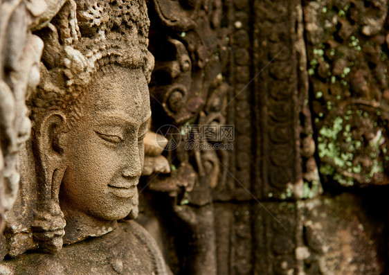 圣殿里有笑脸石头高棉语考古学纪念碑宗教历史旅游艺术雕塑建筑学图片