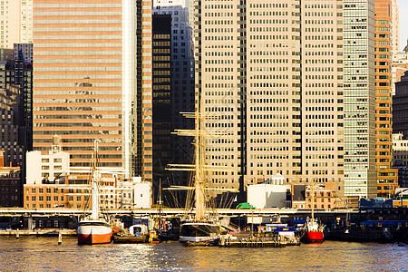 美国纽约市曼哈顿建筑物旅行城市建筑河流世界外观摩天大楼建筑学市政背景图片