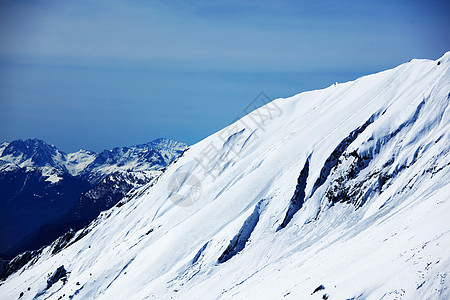 山上有高山顶峰云杉运动旅行太阳单板滑雪板阳光季节全景图片