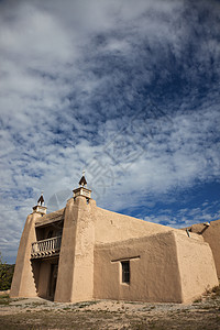 新墨西哥州拉斯特兰帕斯教堂宗教土坯天空历史性多云旅行图片