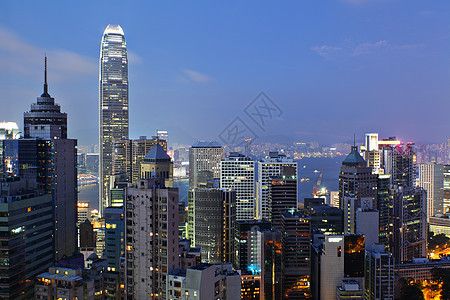 香港夜景风景摩天大楼办公室天空商业蓝色天际场景景观市中心图片