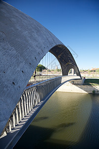现代脚桥一侧图片