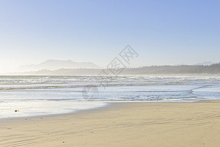 加拿大温哥华岛太平洋海岸 加拿大温哥华轮缘薄雾海岸冲浪泡沫波浪海洋荒野风景海浪图片