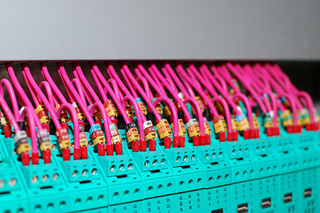 电线连接电子产品电气通讯电压开关电子控制测量技术模拟图片
