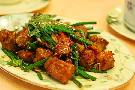 中式炒猪肉和蔬菜图片