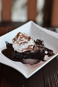 甜点奶油糕点烹饪黑色小吃巧克力餐厅咖啡店课程棕色图片