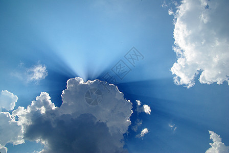 云阳光蓝色气氛天空天蓝色阴霾气候季节积雨云景图片