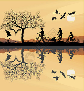 家庭骑自行车旅行图片
