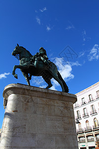 卡洛斯三世马术雕像西班牙马德里国王中心首都城市雕塑公园旅行街道正方形晴天图片