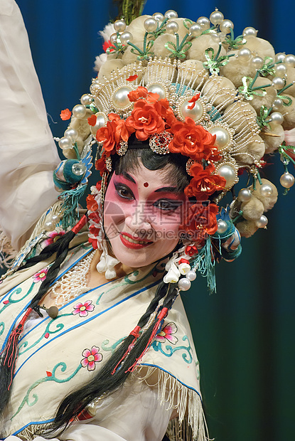 穿传统服装的漂亮的中国歌剧女演员舞蹈想像力娱乐展示节日戏服剧院文化女士化妆品图片