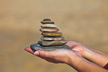 锌石治疗巨石温泉石头按摩冥想海滩平衡卵石环境图片