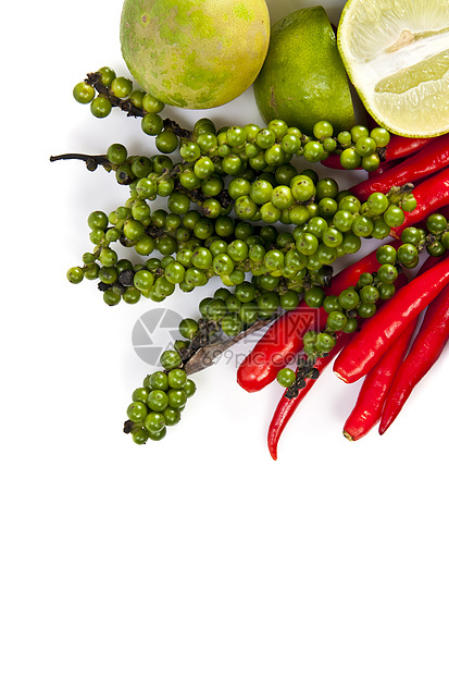 辣椒粉和石灰食品成分红色白色食物绿色空白胡椒子健康饮食草本植物胡椒热带图片