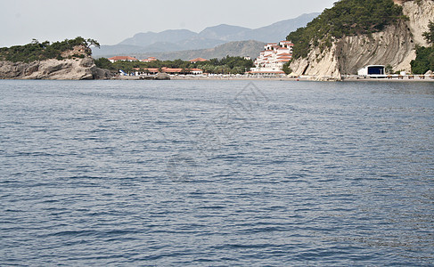 山与海季节生态风景蓝色森林海滩假期海岸线沿海木头背景图片