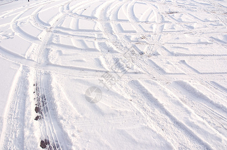 积雪中的轨迹运输旅行高度车轮季节街道墙纸风暴场地印象图片